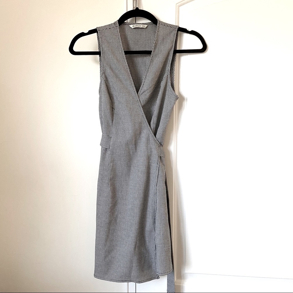 ASOS Stradivarius wrap dress Xsmall